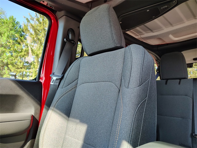 2025 Jeep Wrangler Sport S photo 20