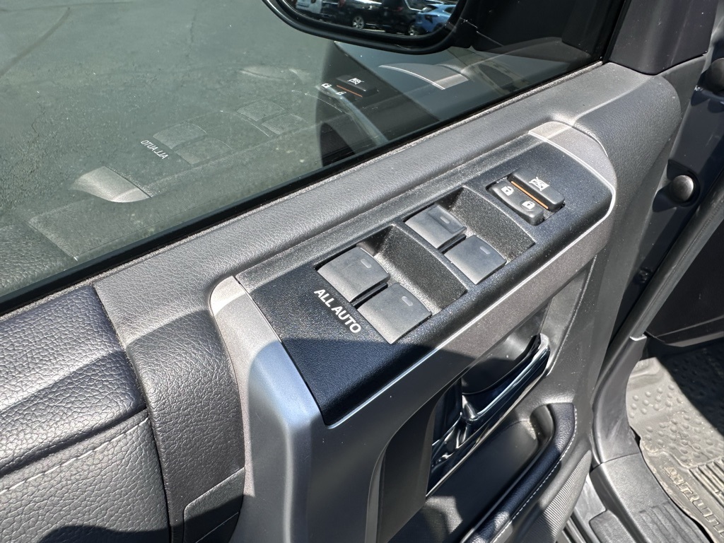 2024 Toyota 4Runner SR5 Premium photo 5
