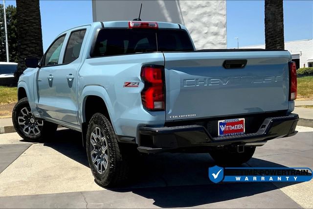 2025 Chevrolet Colorado Z71 photo 3