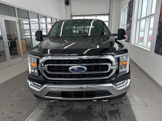 2021 Ford F-150 XLT photo 2