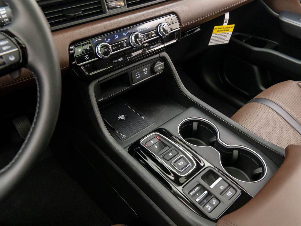2025 Honda Pilot Elite photo 8