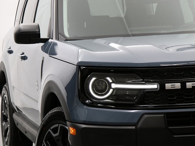 2025 Ford Bronco Sport Outer Banks photo 4