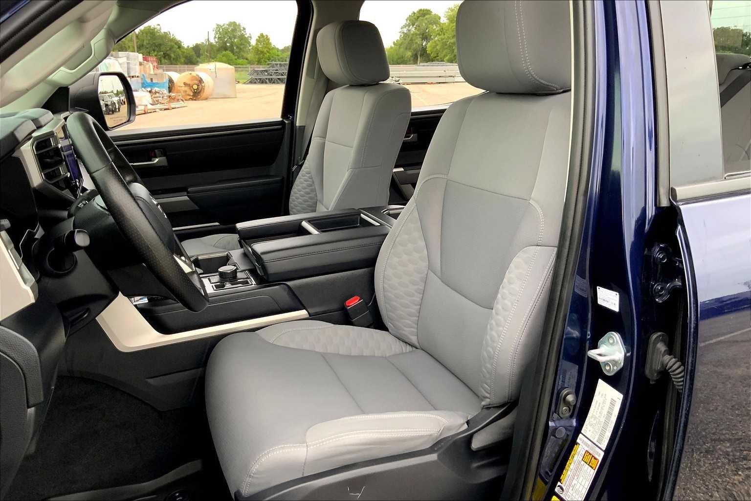 2022 Toyota Tundra SR5 photo 7