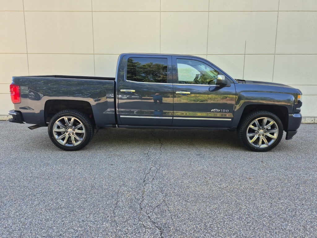 2018 Chevrolet Silverado 1500 LTZ photo 3