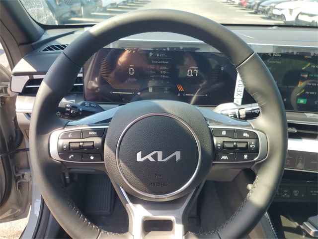 2025 Kia K5 GT-Line photo 13