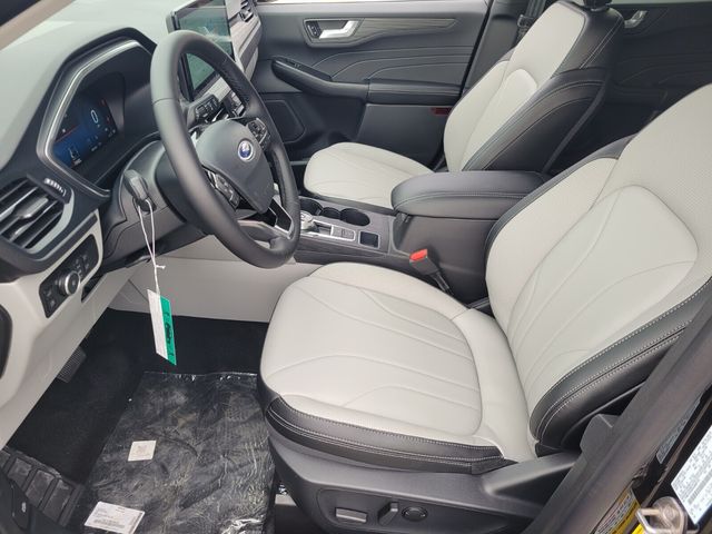 2025 Ford Escape Platinum photo 4
