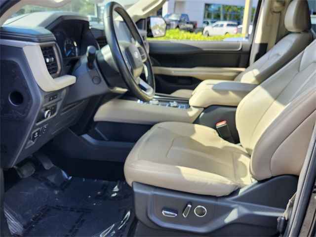 2023 Ford Expedition Limited photo 3