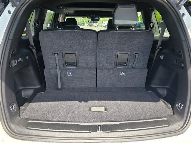 2025 Jeep Grand Cherokee Laredo Altitude photo 4