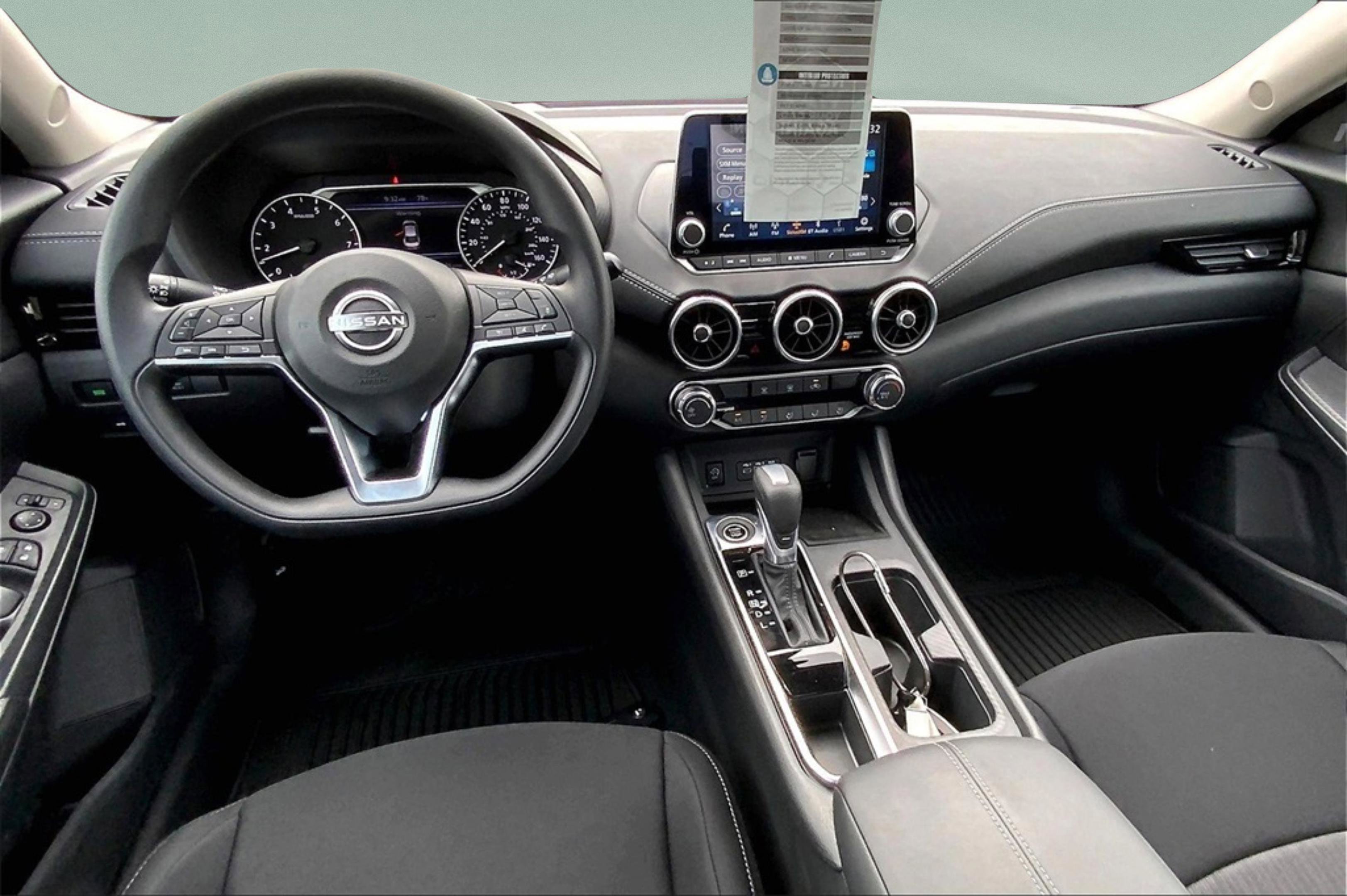 2025 Nissan Sentra SV photo 5