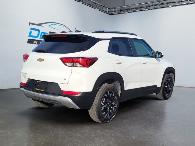 2023 Chevrolet Trailblazer LT photo 3