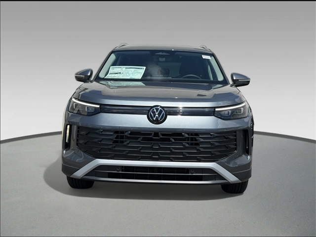 2025 Volkswagen Tiguan S photo 2