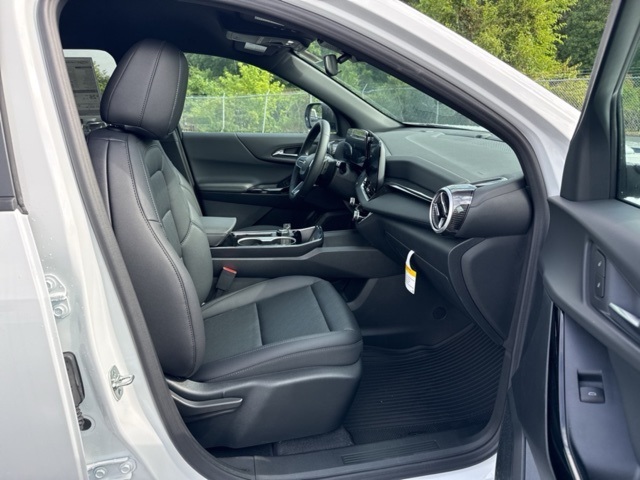 2026 Chevrolet Equinox LT photo 5