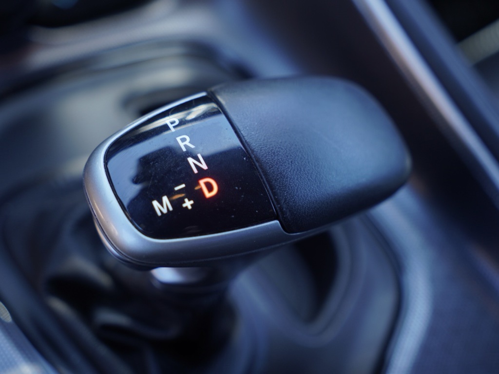 2015 Dodge Challenger R/T Plus photo 17