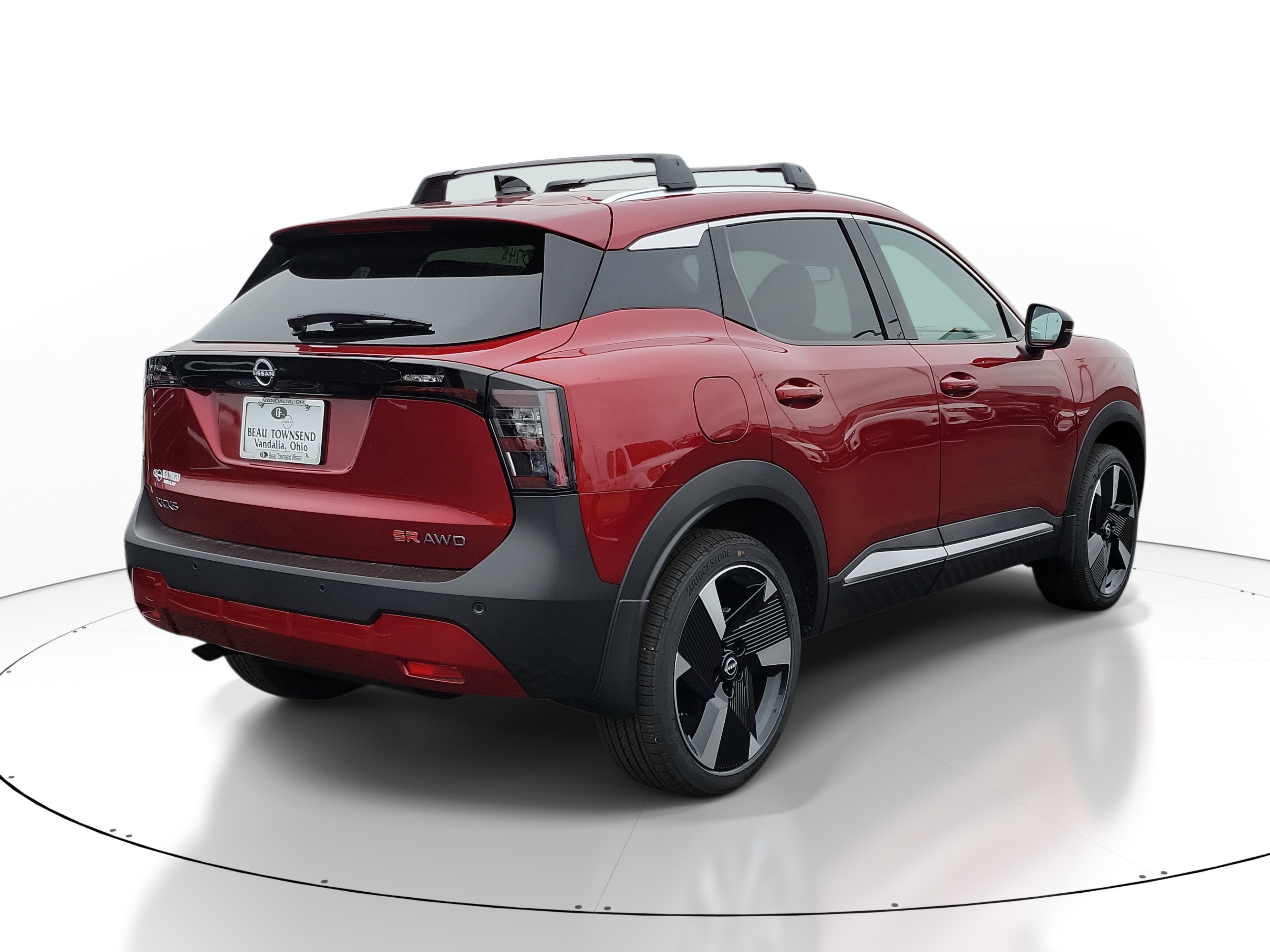 2026 Nissan Kicks SR photo 4