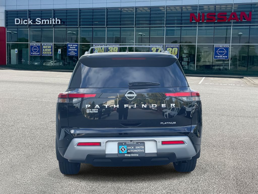 2024 Nissan Pathfinder Platinum photo 4