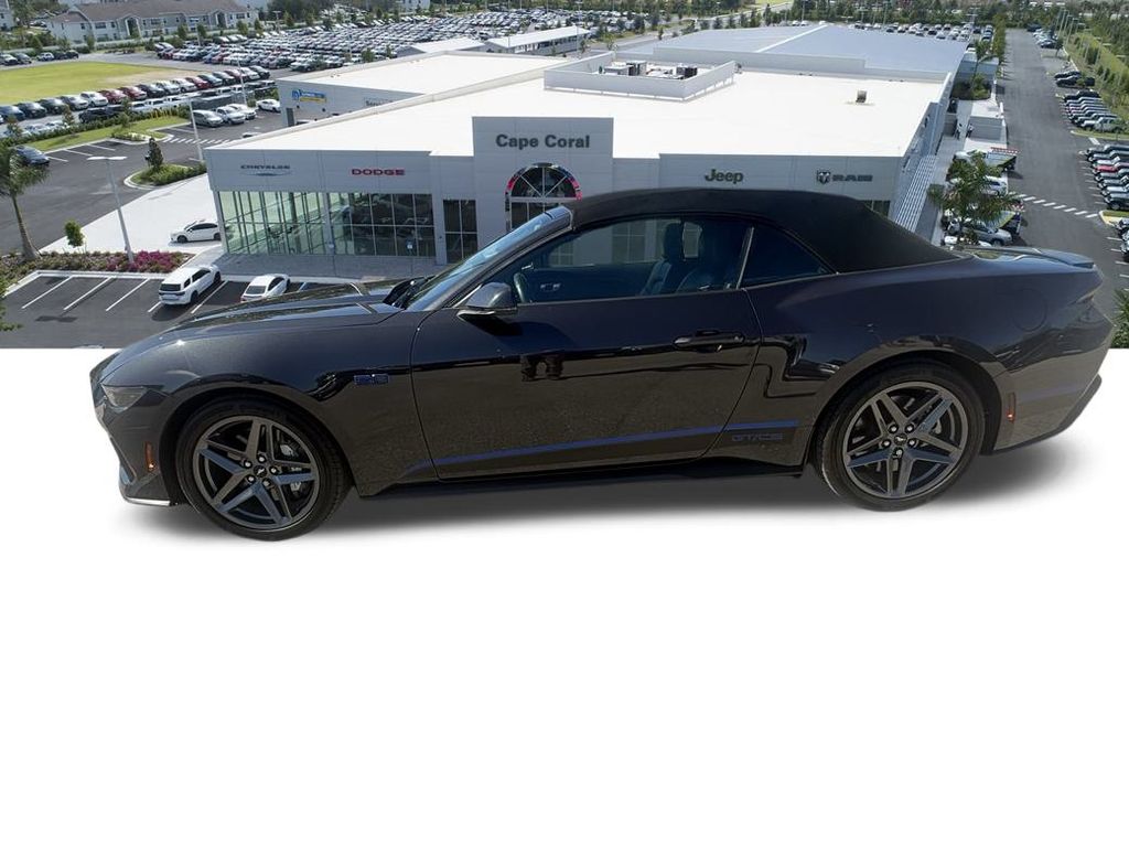2024 Ford Mustang GT Premium photo 3