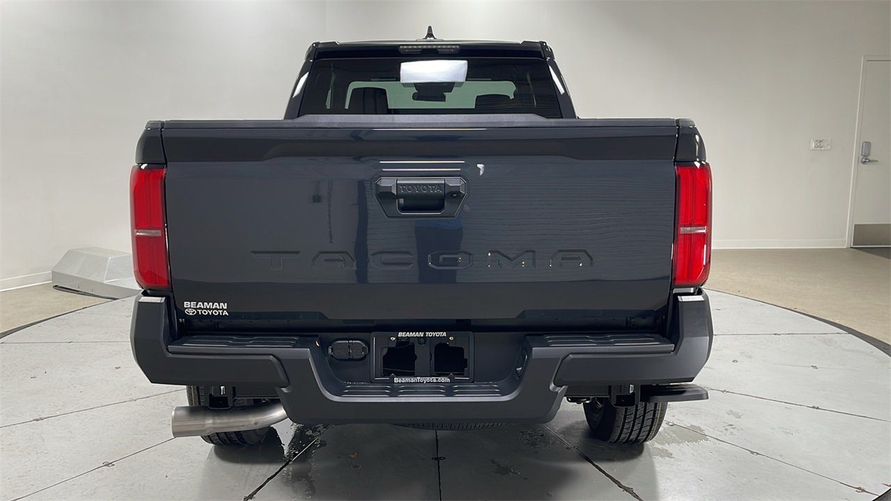 2025 Toyota Tacoma SR XtraCab photo 4