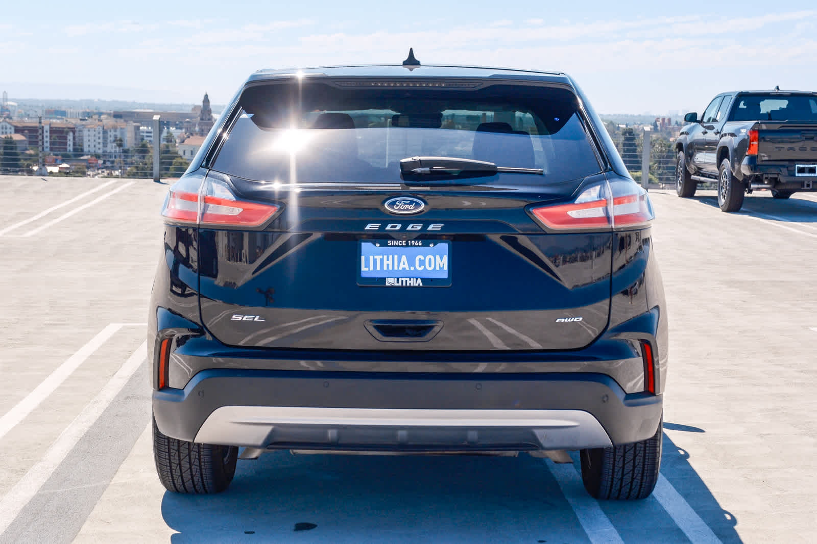 2024 Ford Edge SEL photo 3