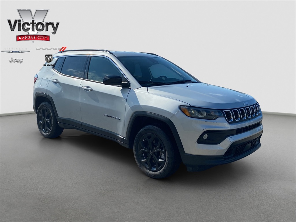 2025 Jeep Compass Latitude's photo