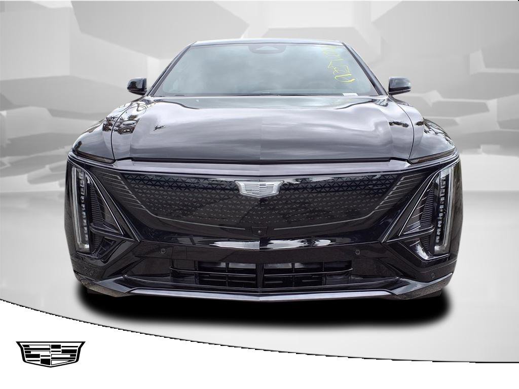 2026 Cadillac Lyriq Sport photo 2
