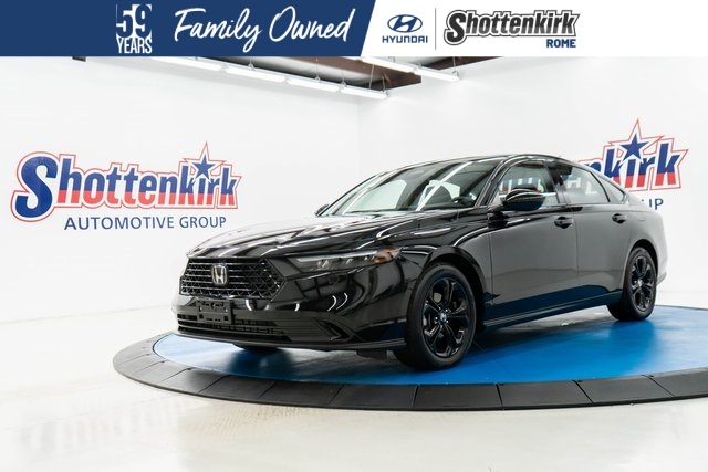 2025 Honda Accord SE's photo