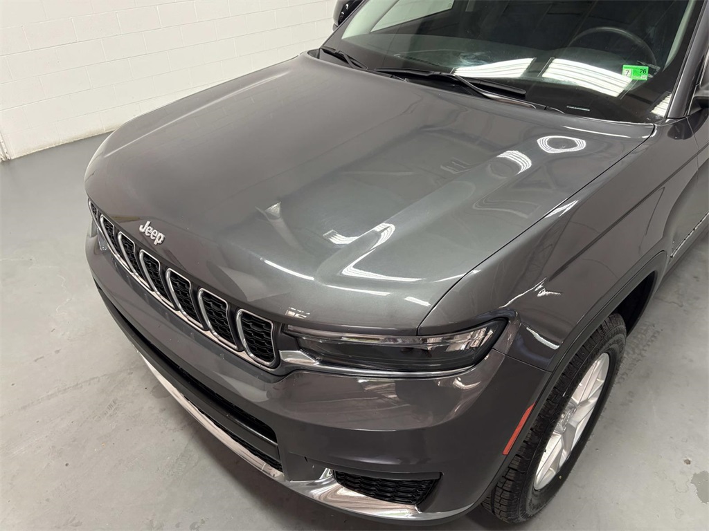 2023 Jeep Grand Cherokee Laredo photo 28