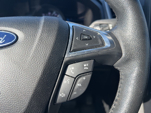 2022 Ford Edge SEL photo 12