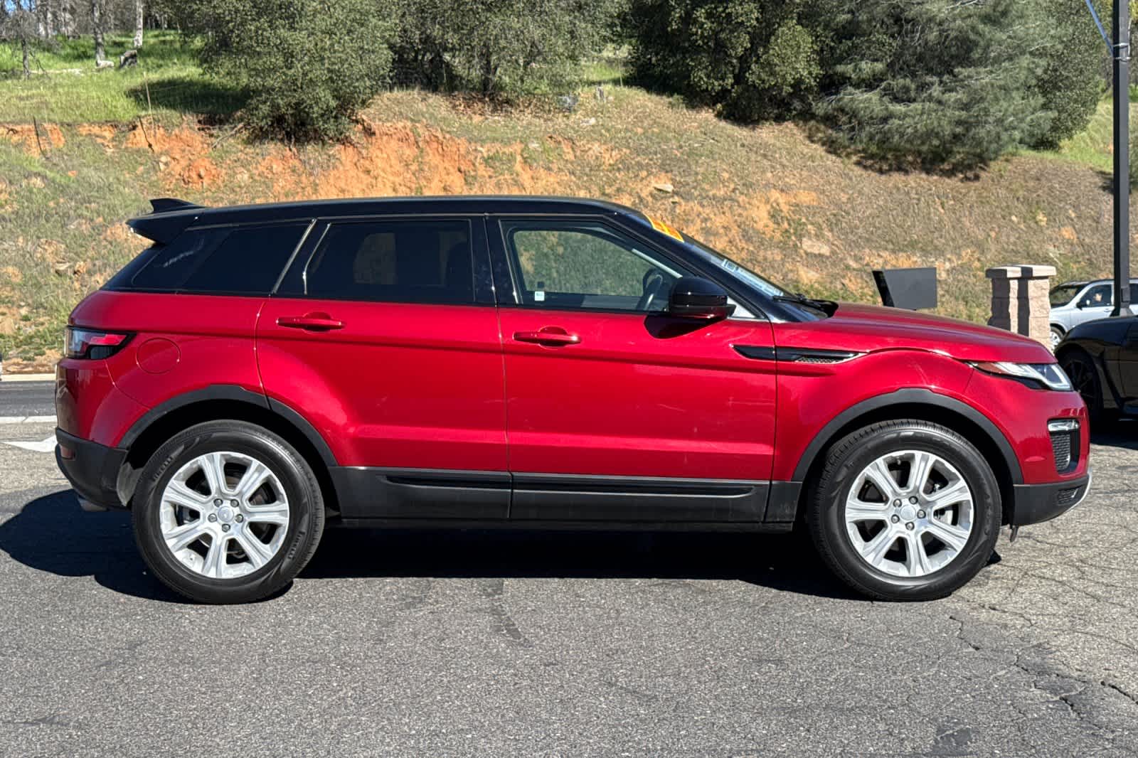 Used 2018 Land Rover Range Rover Evoque SE with VIN SALVP2RX8JH315685 for sale in Sonora, CA