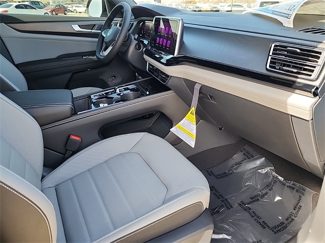 2025 Volkswagen Atlas Cross Sport SEL R-Line photo 14