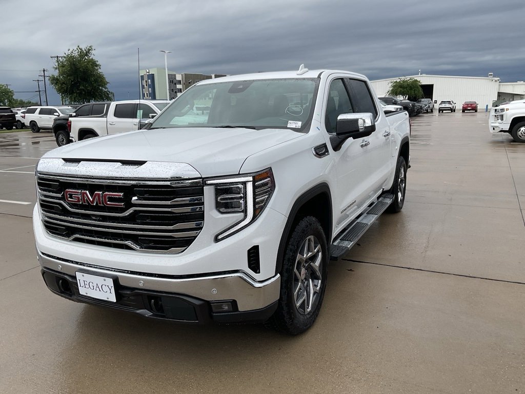 New 2025 Summit White GMC SLT image 1