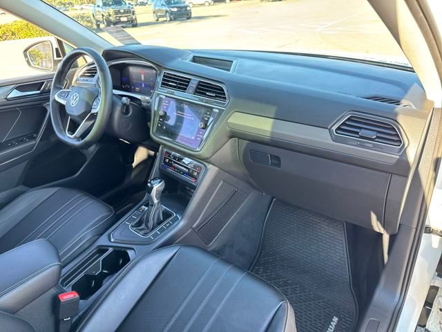 2022 Volkswagen Tiguan SE photo 24