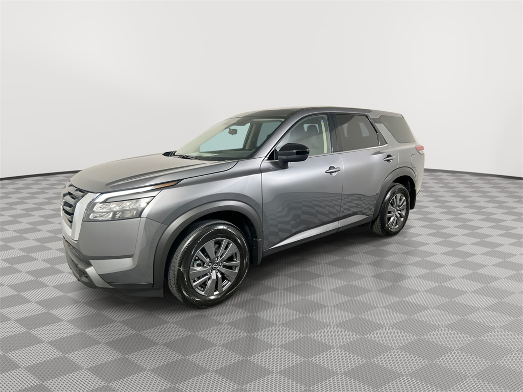 2025 Nissan Pathfinder S photo 4
