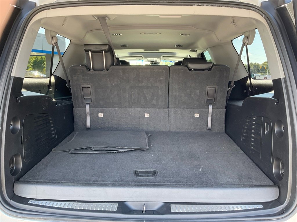 2018 Chevrolet Suburban LT photo 28