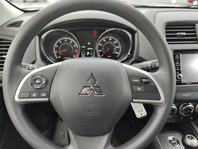 2025 Mitsubishi Outlander Sport ES photo 10