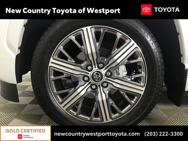 2024 Toyota Sequoia Capstone photo 21