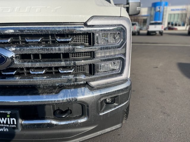 2025 Ford F-350 Lariat photo 7