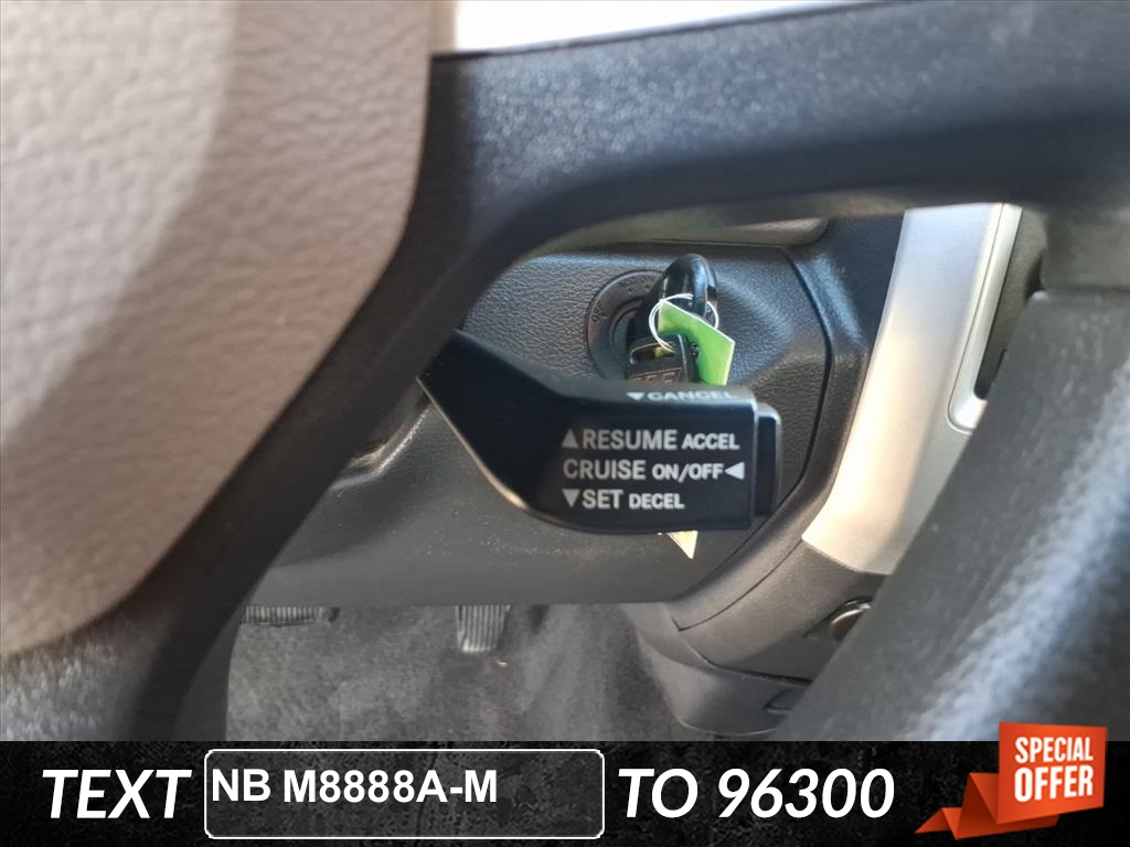 2009 Dodge Ram SLT photo 12