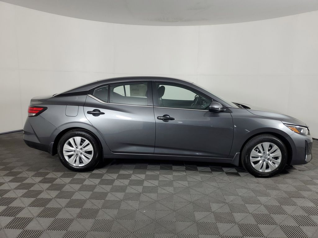 2025 Nissan Sentra S photo 2