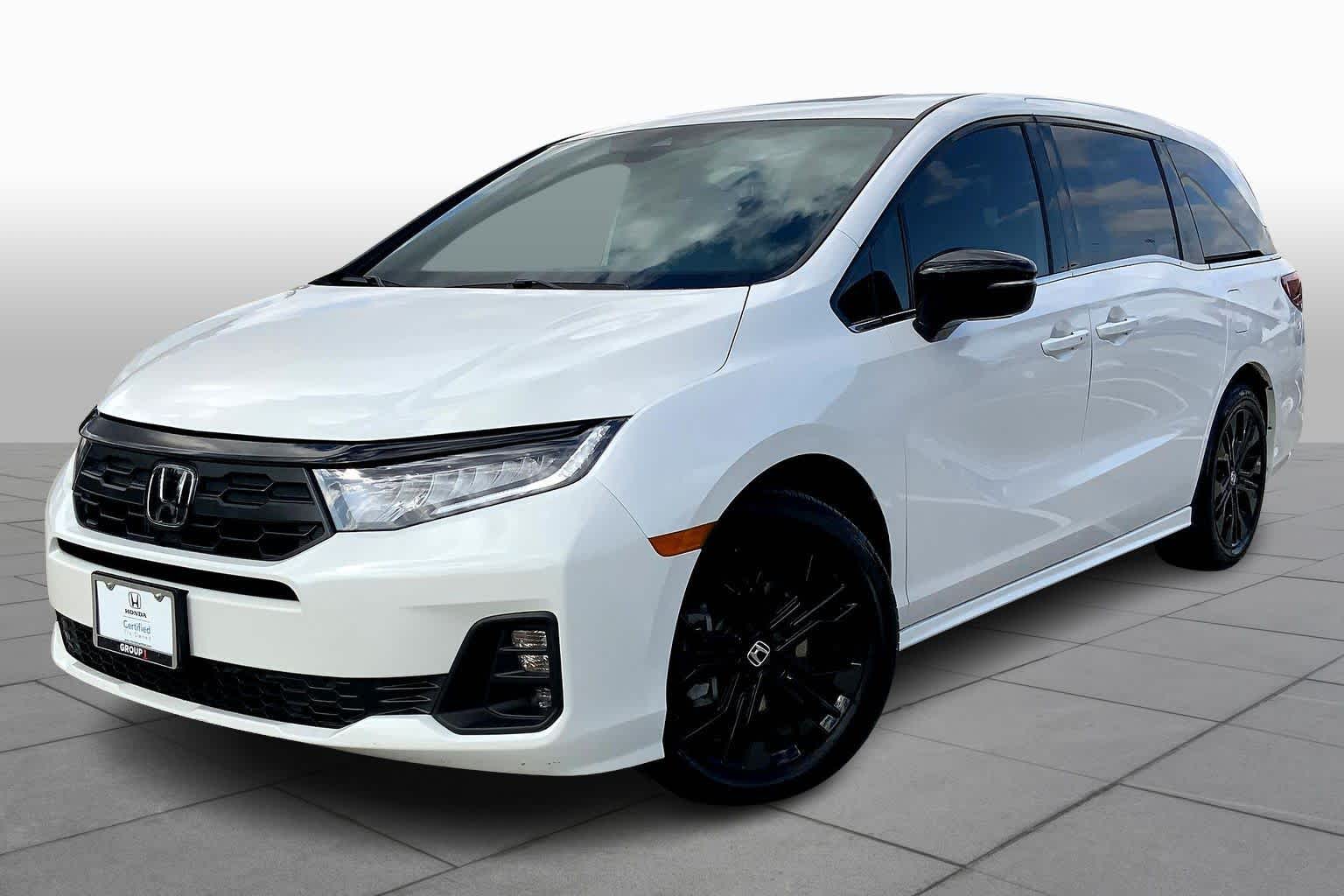 2025 Honda Odyssey photo 2