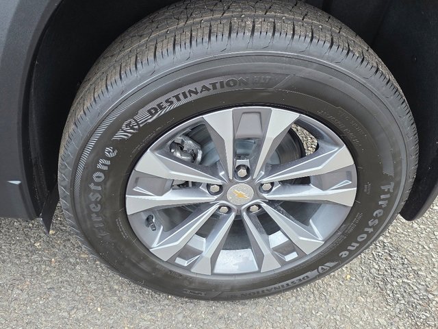 2026 Chevrolet Equinox LT photo 3