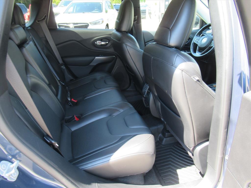 2020 Jeep Cherokee Limited photo 24