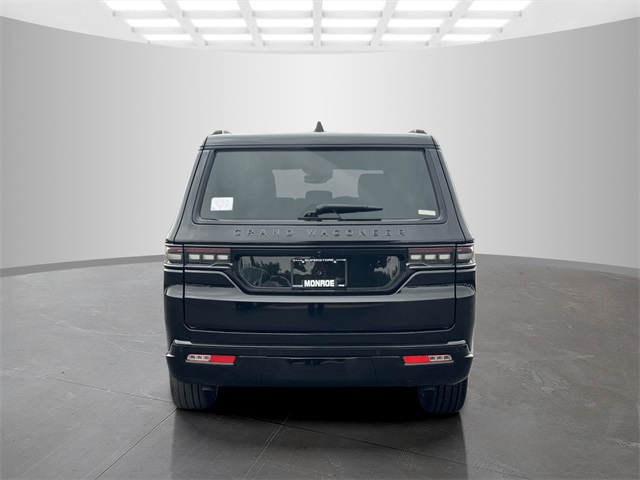 2024 Jeep Grand Wagoneer L II photo 6