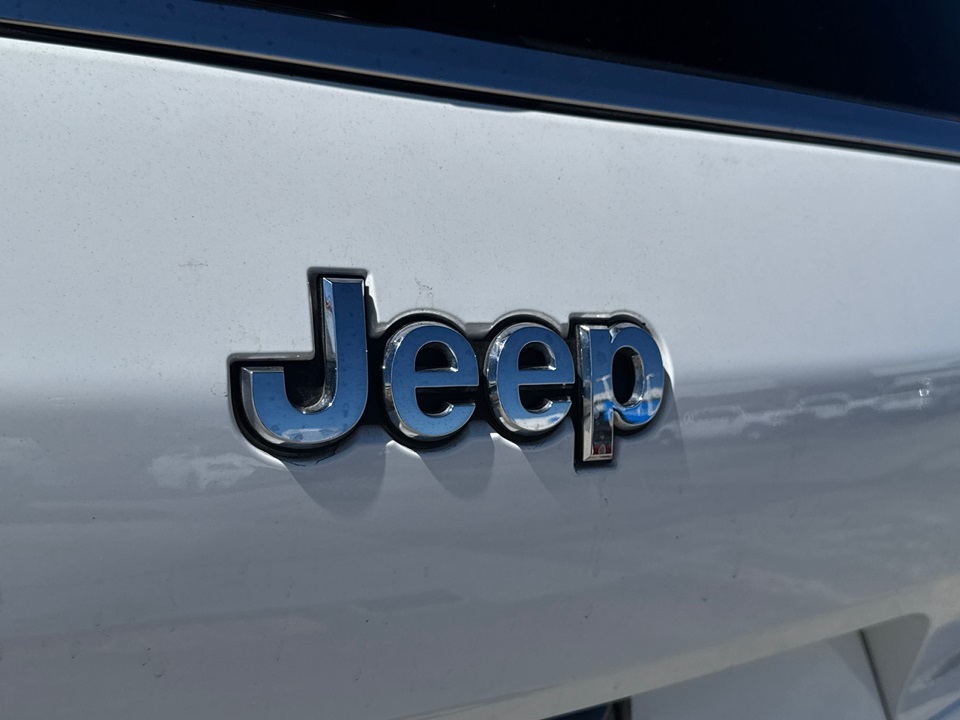 2024 Jeep Grand Cherokee Limited photo 7