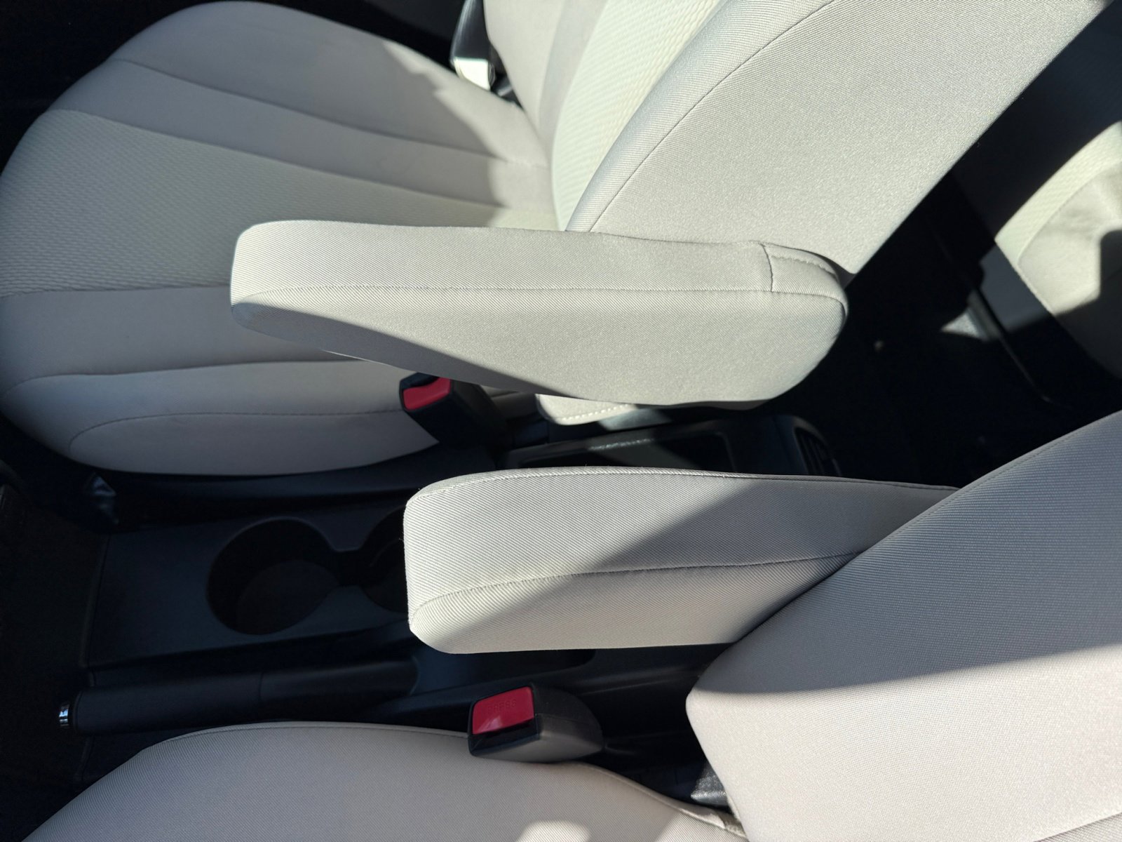 2015 Mazda Mazda5 Touring photo 14