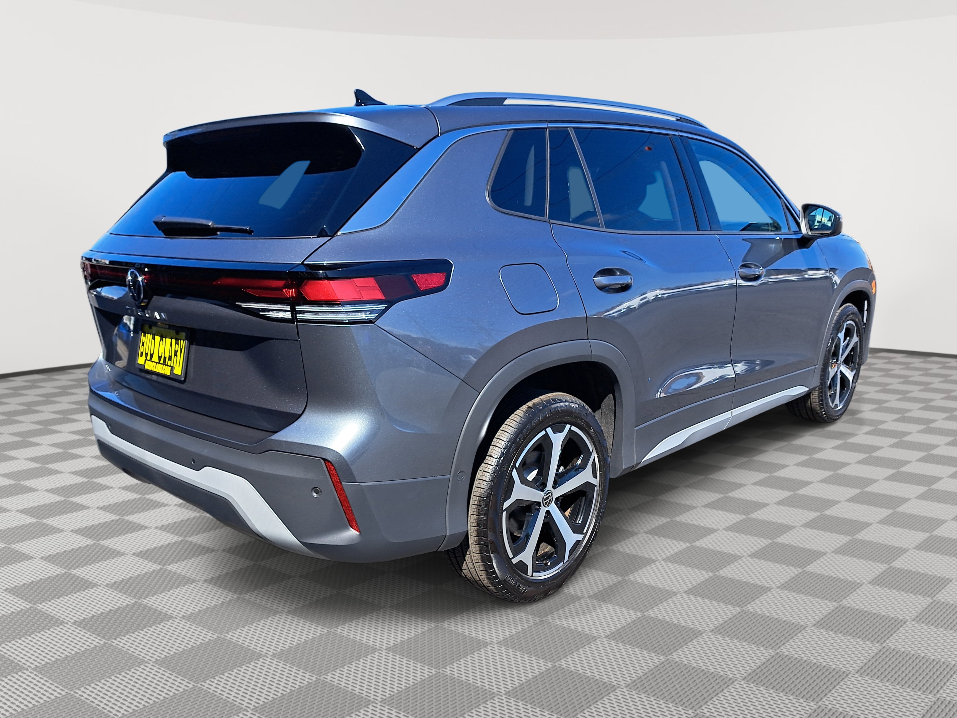 2025 Volkswagen Tiguan SE photo 3