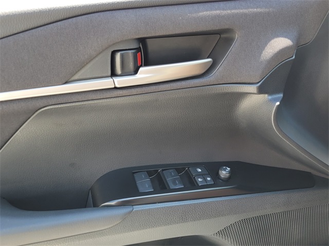 2025 Toyota Camry LE photo 24