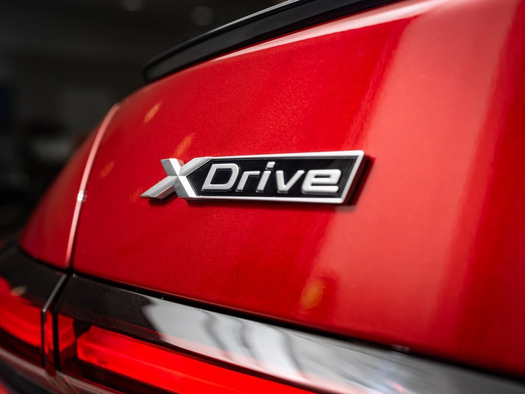 2026 Bmw 550e 550e xDrive photo 16