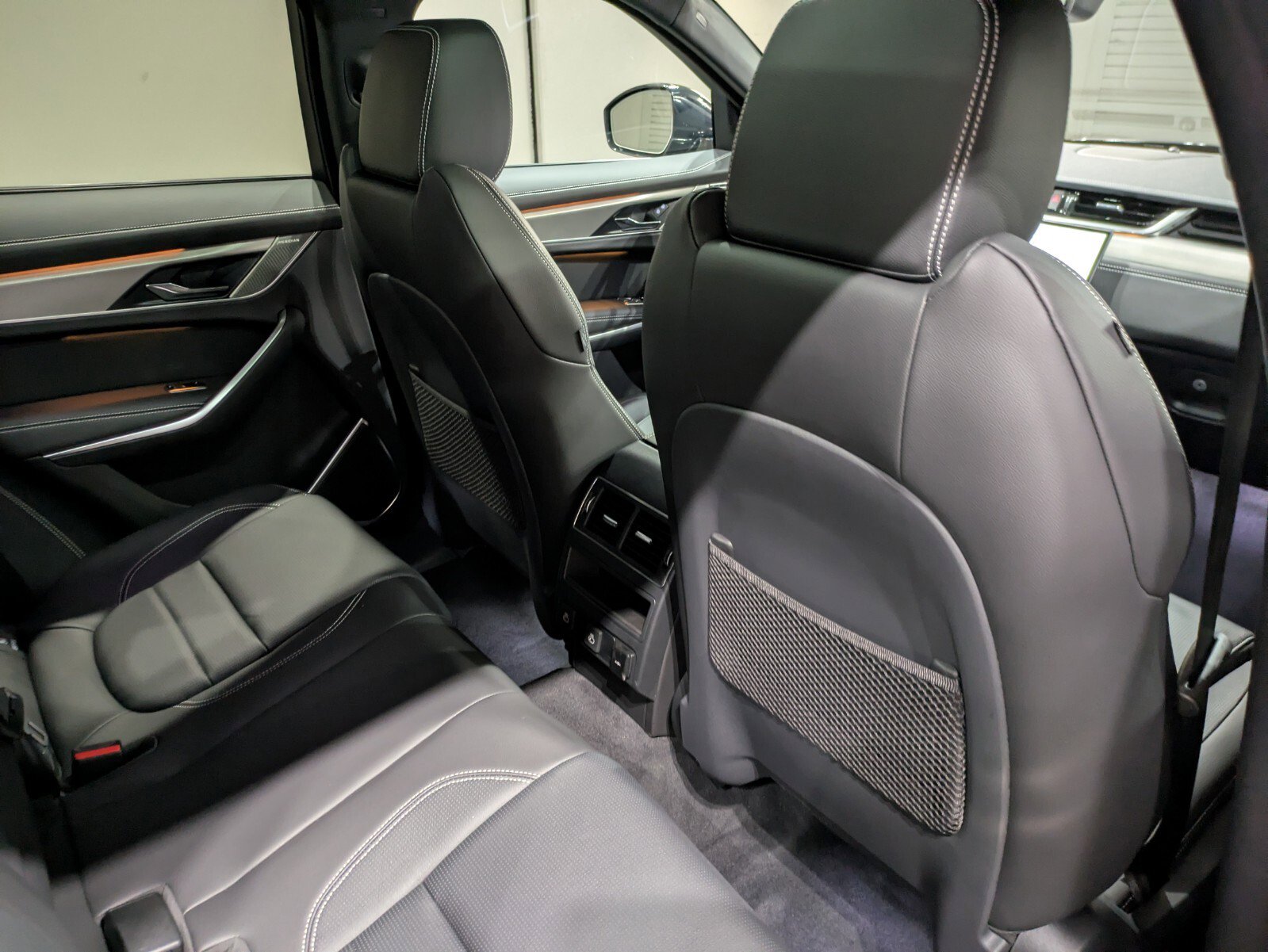 2026 Jaguar F-PACE P250 R-Dynamic S photo 22