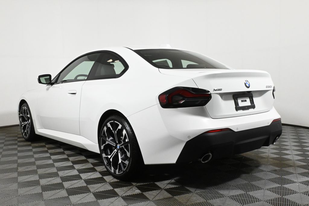 2025 Bmw 230i 230i xDrive photo 5