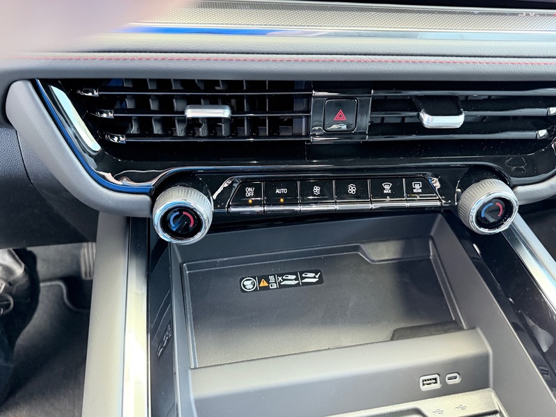 2025 Chevrolet Tahoe RST photo 10